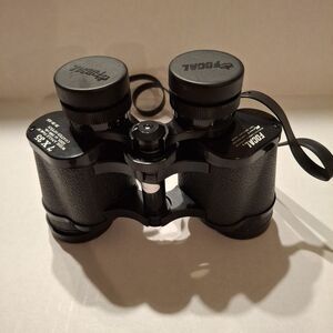 Vintage Focal Kmart 7x35 Wide Angle Field 10 Binoculars 525 ft at 1000 Yards